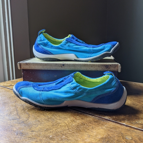 Merrell Air Cushion Sneakers. EUC. Size 6. - Picture 5 of 11